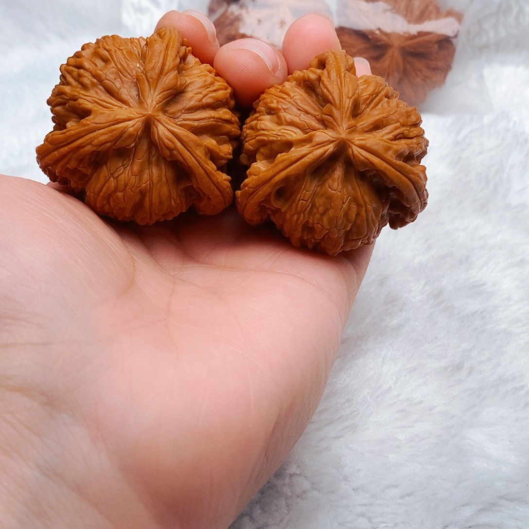 淡***然吊坠文玩核桃三棱