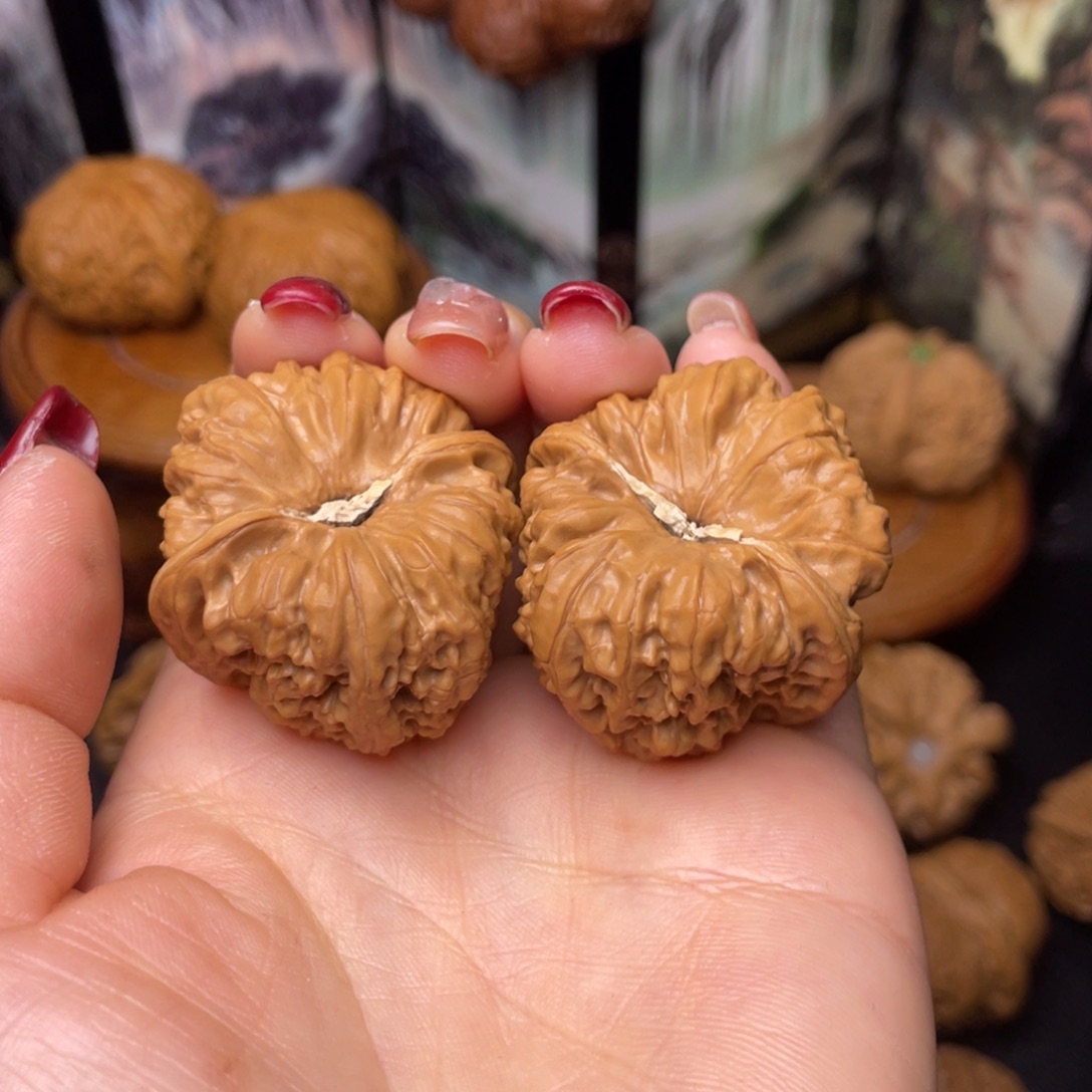 文玩核桃把件36全品平谷凹底