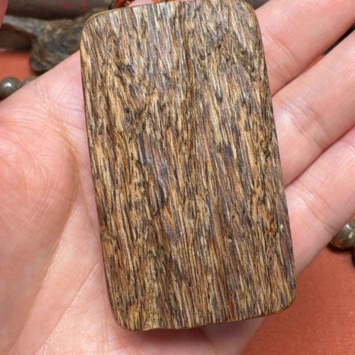 大叶紫檀（黑酸枝木类）