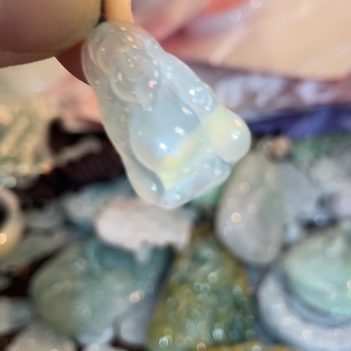 闫***富翡翠未镶嵌颈饰纯天然a货翡翠挂件