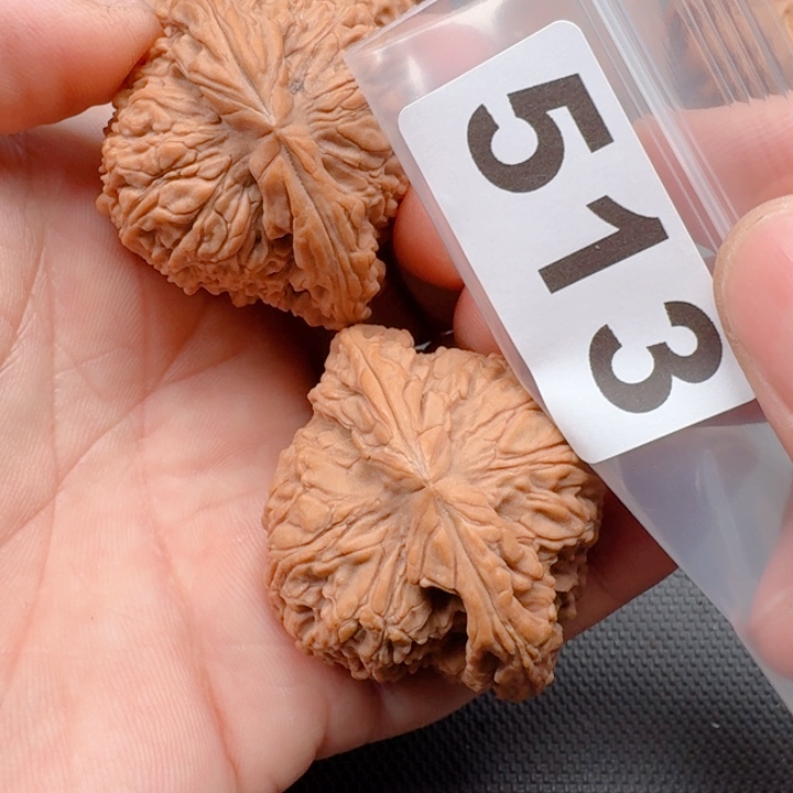 文玩核桃把件无南疆45