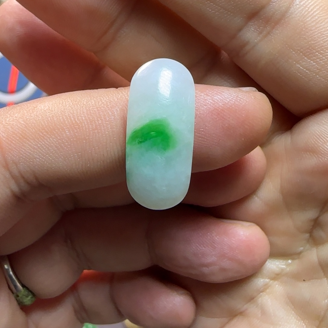 翡翠颈饰未镶嵌海****品