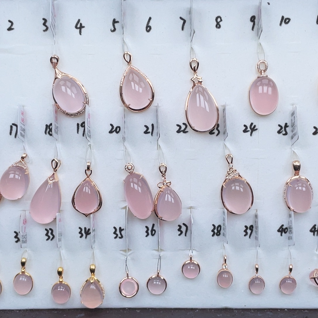 18K金镶嵌吊坠(不含链)芙蓉石