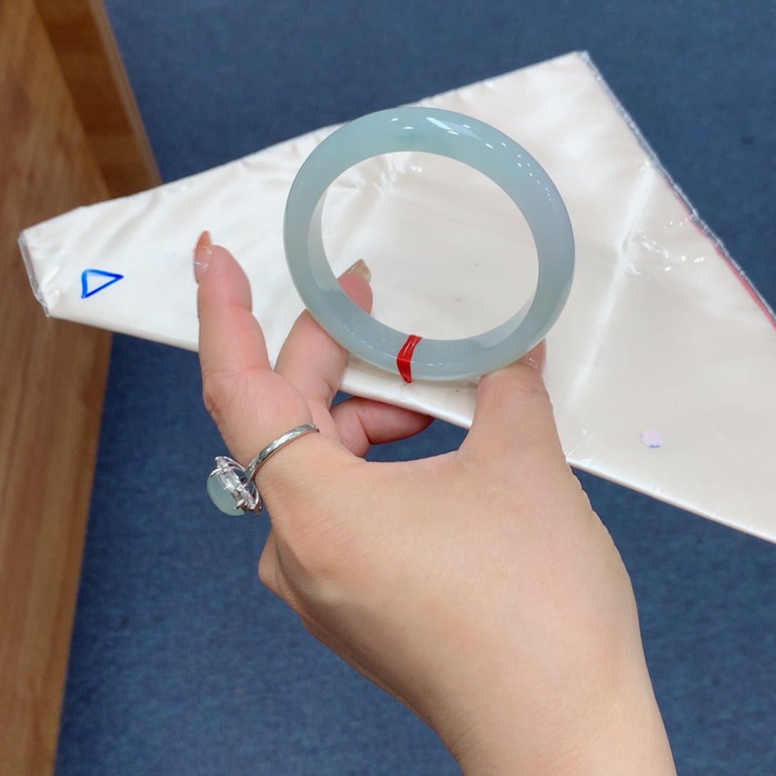 未镶嵌手镯翡翠翡翠