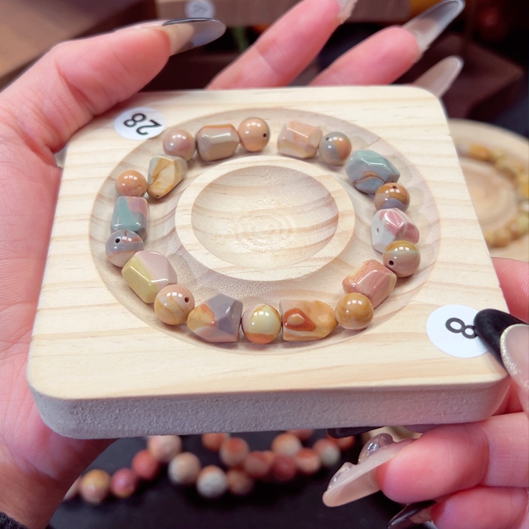 石英质玉手链未镶嵌仙*?97