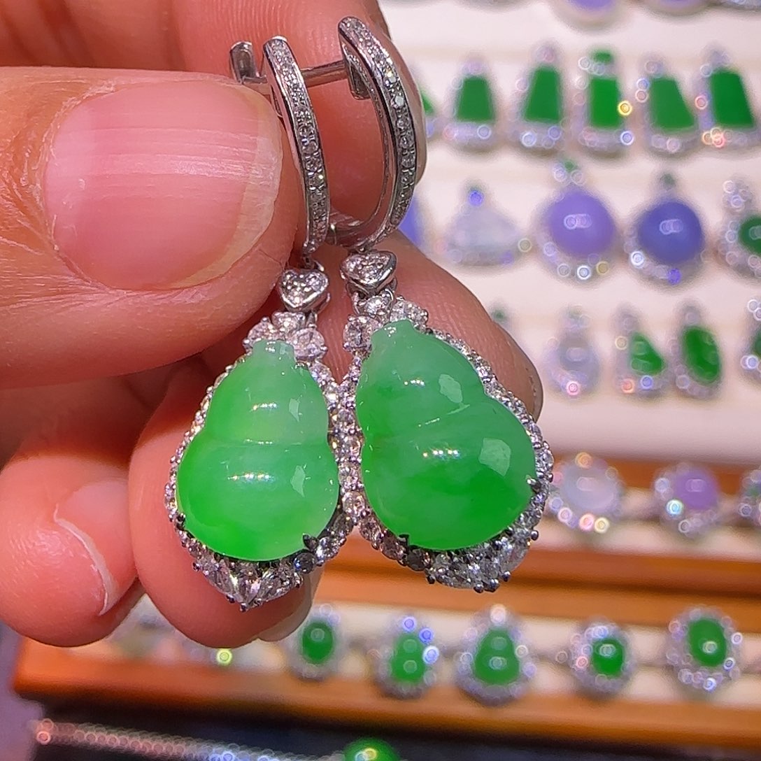 翡翠18K金镶嵌耳坠