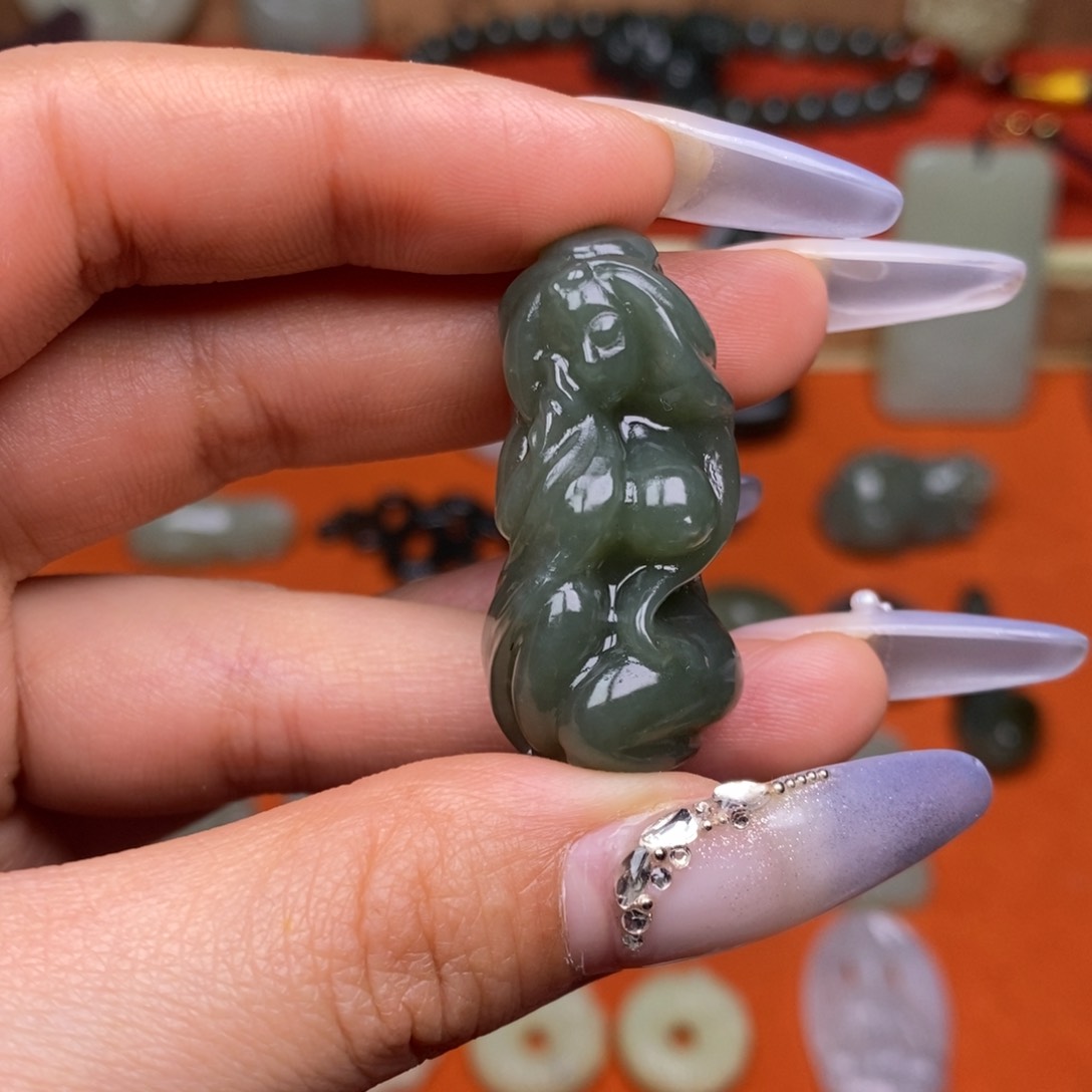 和田玉颈饰未镶嵌穿绳需备注