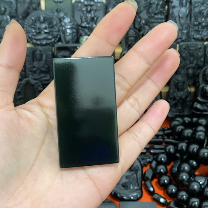 【闪购商品】未镶嵌蛇纹石玉颈饰张*头