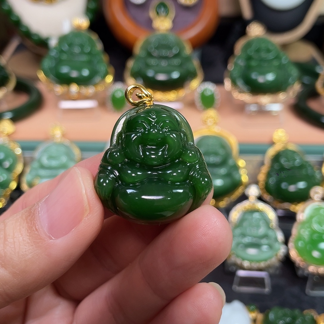 和田玉（碧玉）18K金镶嵌颈饰30mm