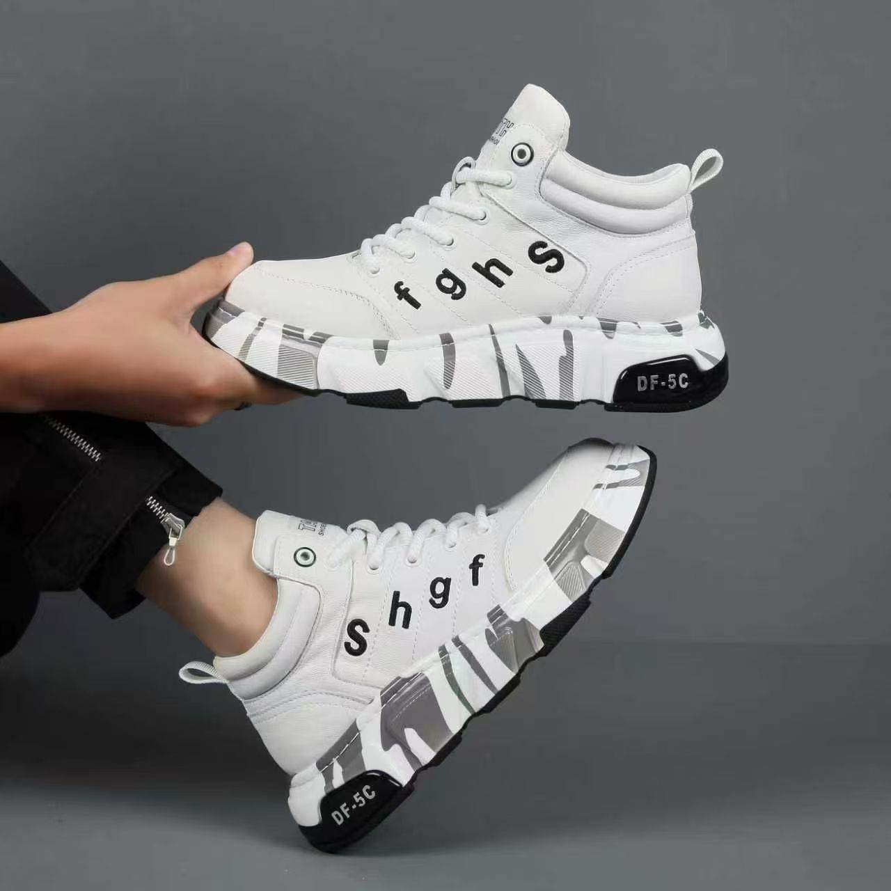 男士休闲鞋子头层牛皮百搭厚底潮鞋冬季中帮鞋男士运动鞋673