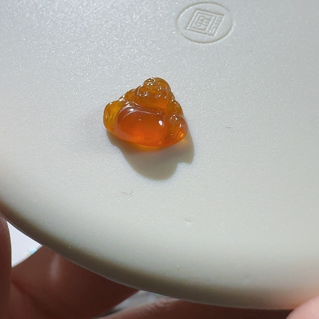 翡翠颈饰未镶嵌佛公