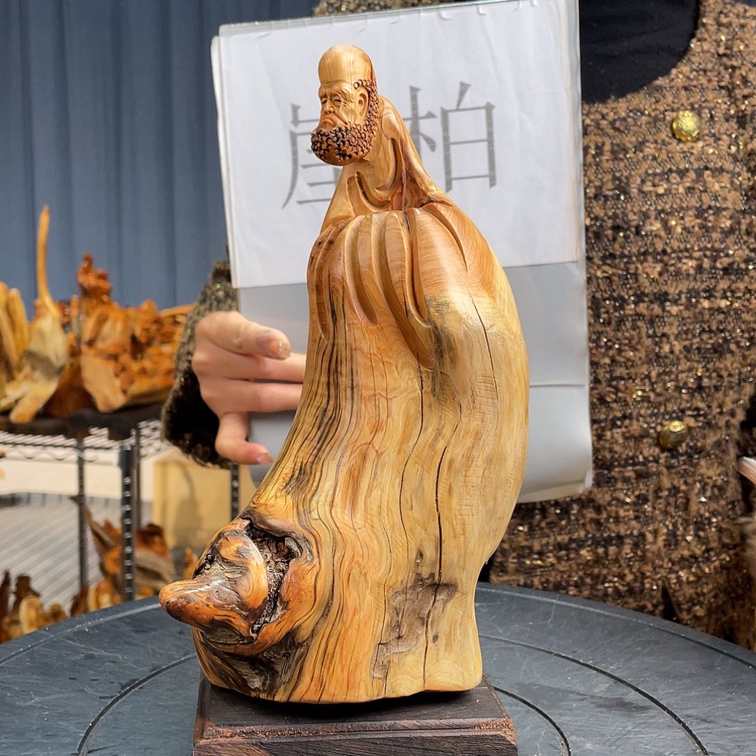 柏木（崖柏）随型艺术根雕