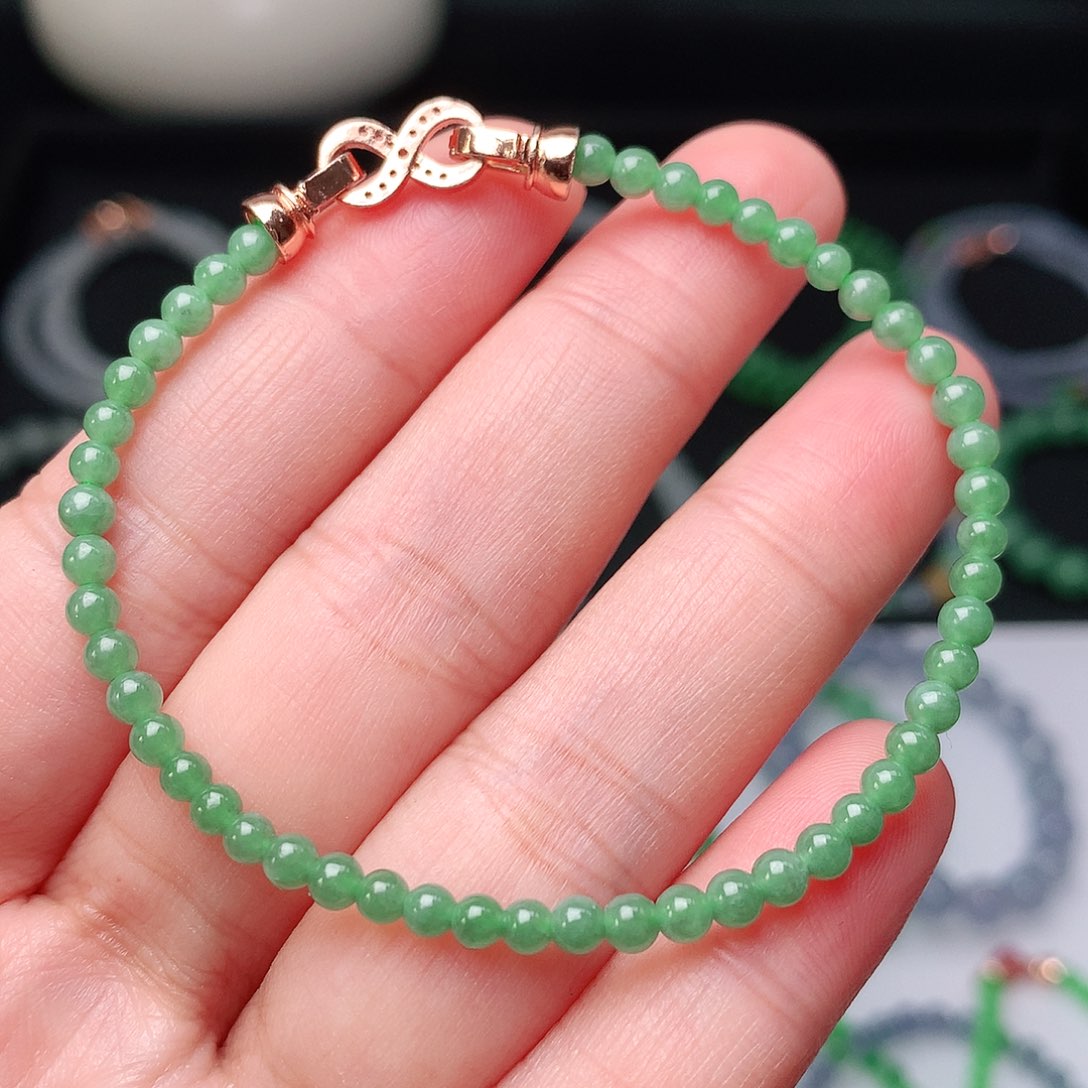 翡翠手链未镶嵌翡翠