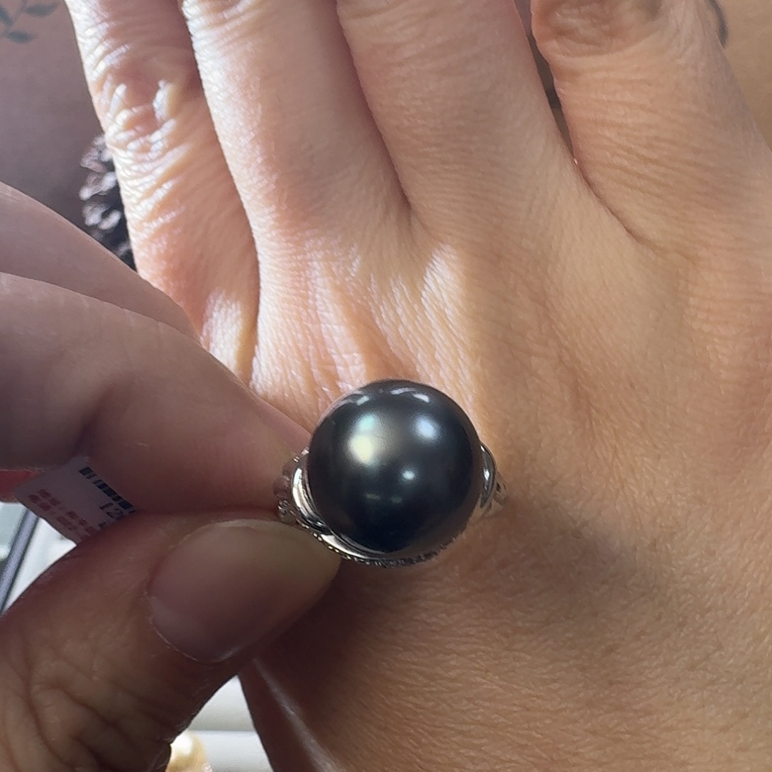 18K金镶嵌海水珍珠戒指
