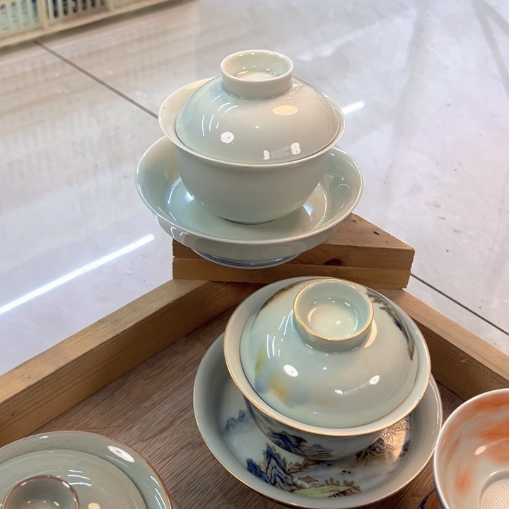 D***江瓷片白素胎高足盖碗微瑕