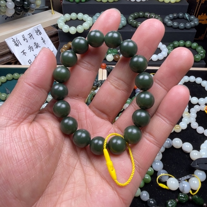 和田玉手串未镶嵌