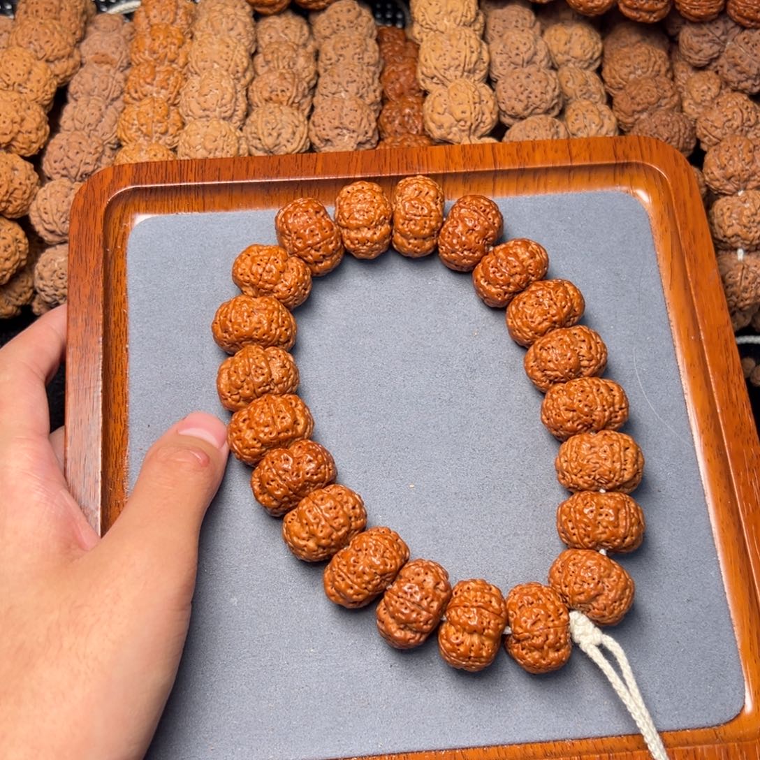 菩提3号尼泊尔大金刚22.5梅花夹板手持