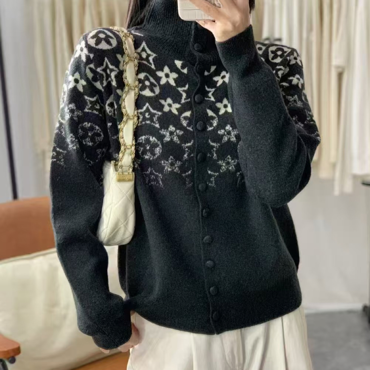 MZ.秋冬新款女式针织开衫包扣立领提花柔软保暖外套TZ2526