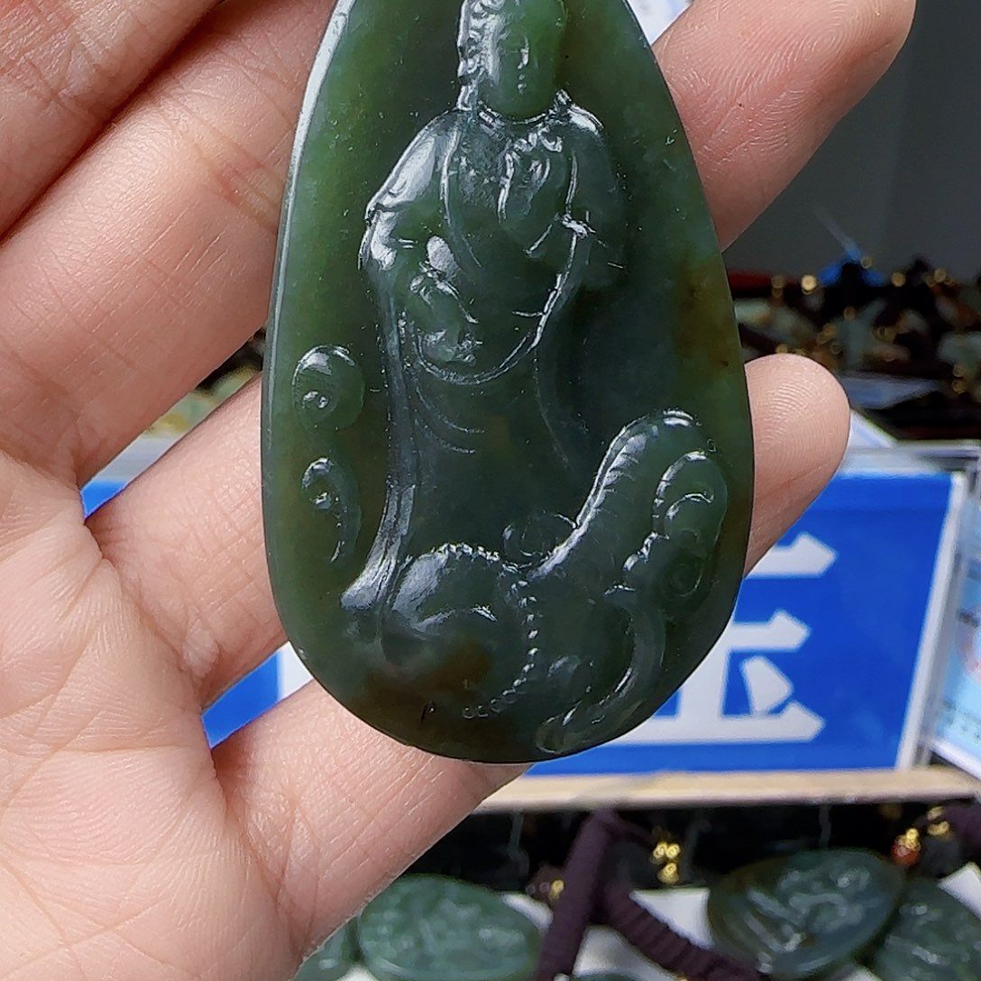 和田玉未镶嵌挂件