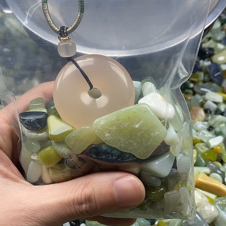 蛇纹石玉未镶嵌鱼缸石