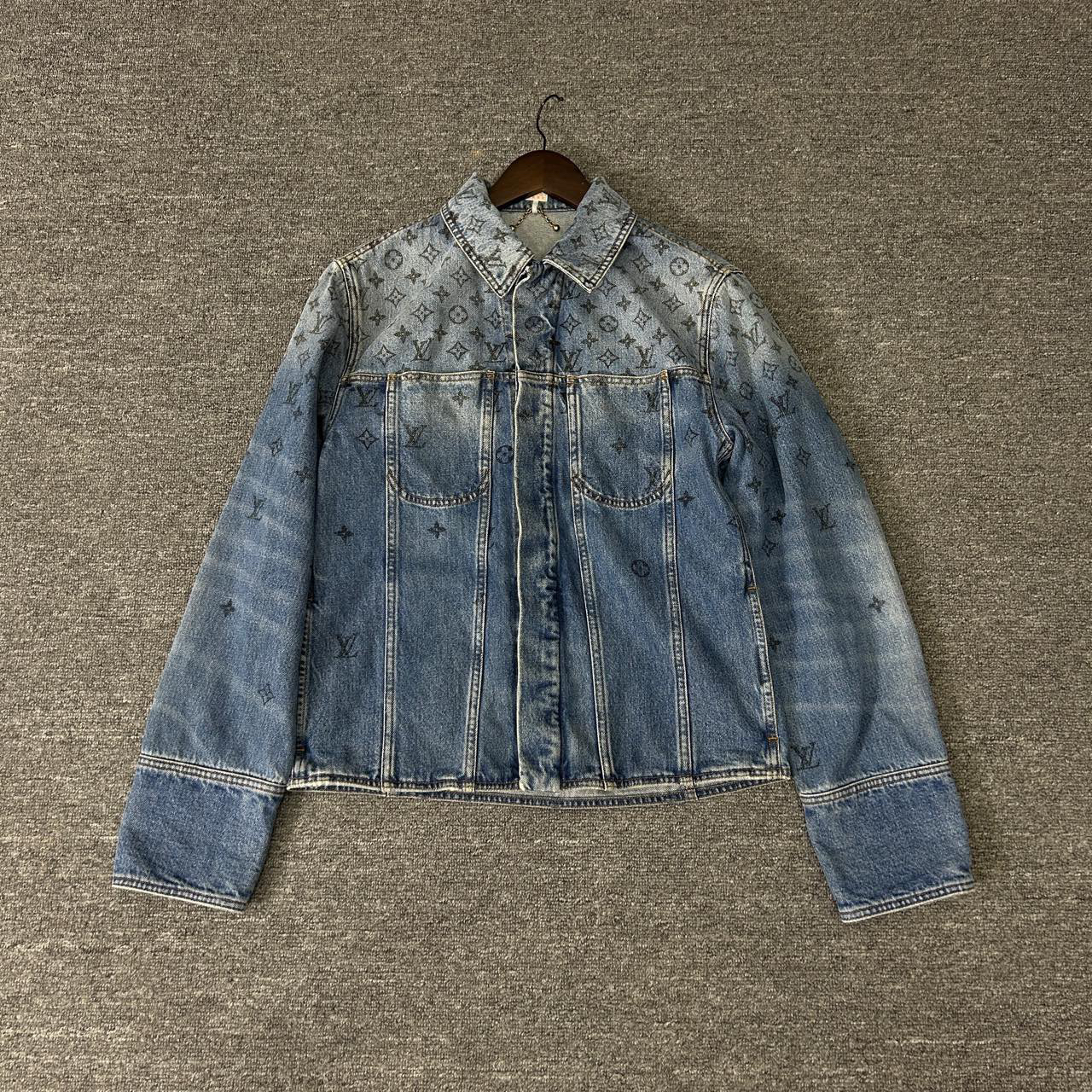 99新 LouisVuitton/路易威登 渐变老花牛仔夹克 /48码/0000726