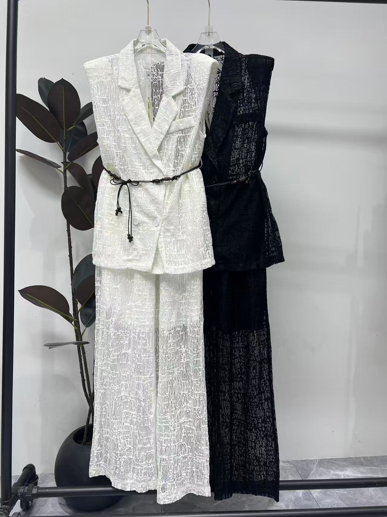 【晨浠定制】新款时尚高级感轻奢马甲长裤套装280