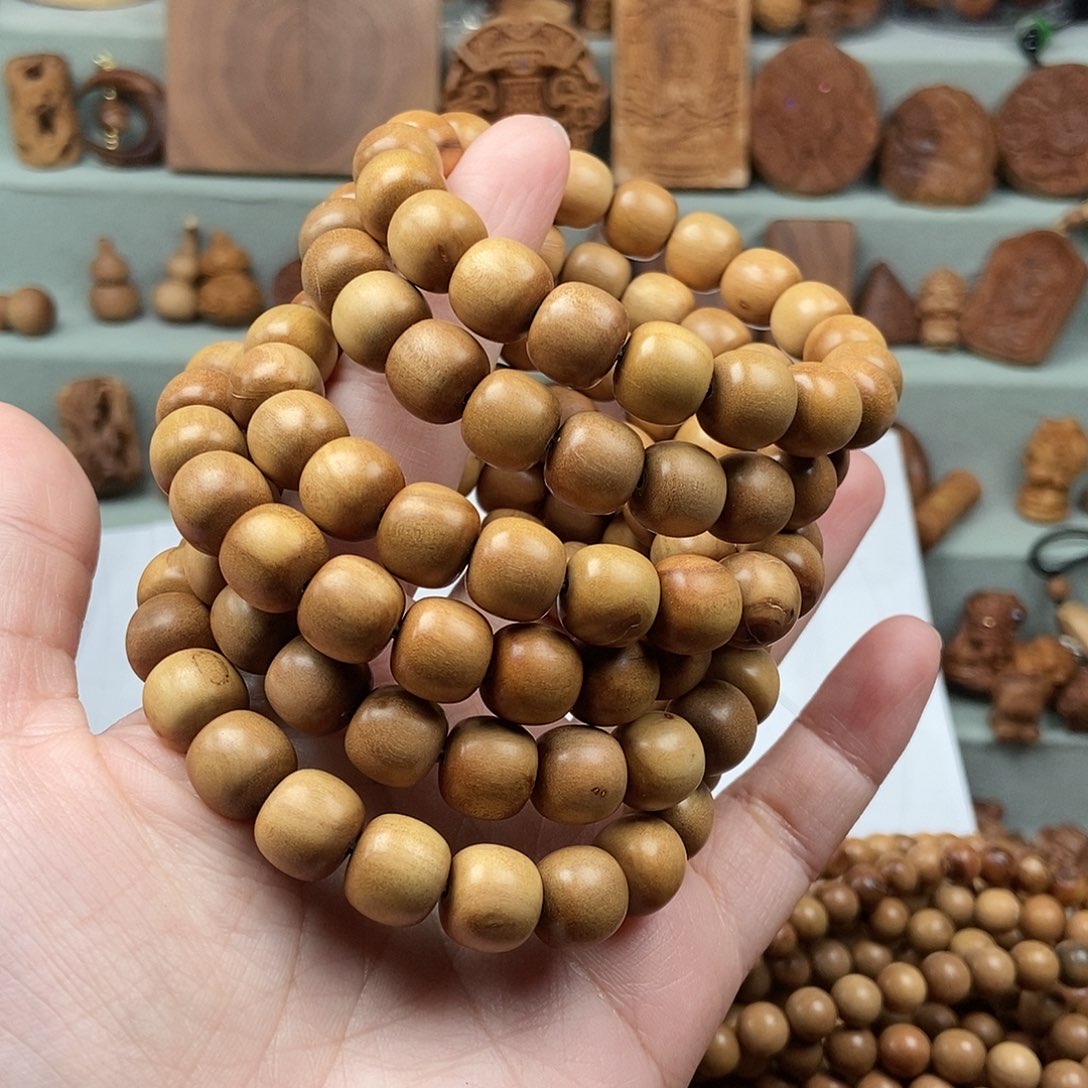 檀香木无事牌小**哥10:11/108默认微瑕