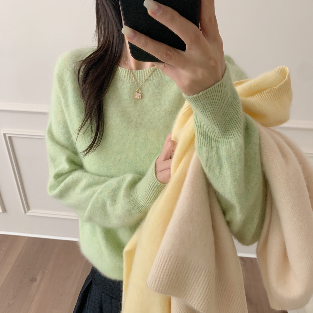 姝琦精选山羊绒宽松圆领一体机拉毛针织毛衣(含96.5绵羊毛)