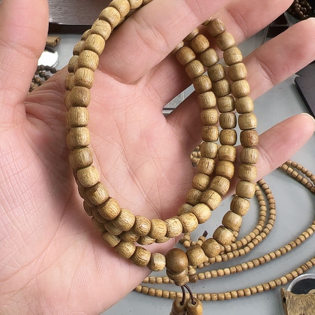 沉香沉香香囊海南黄油格0.6mm鼓珠多圈福利款，多样性发一