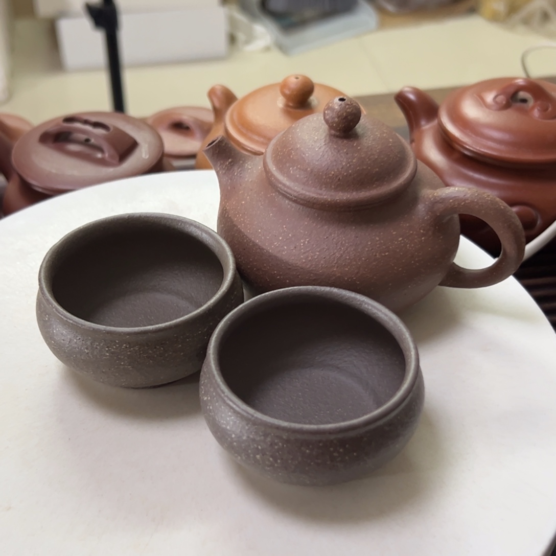 上***飞紫砂茶壶五彩段泥容天150