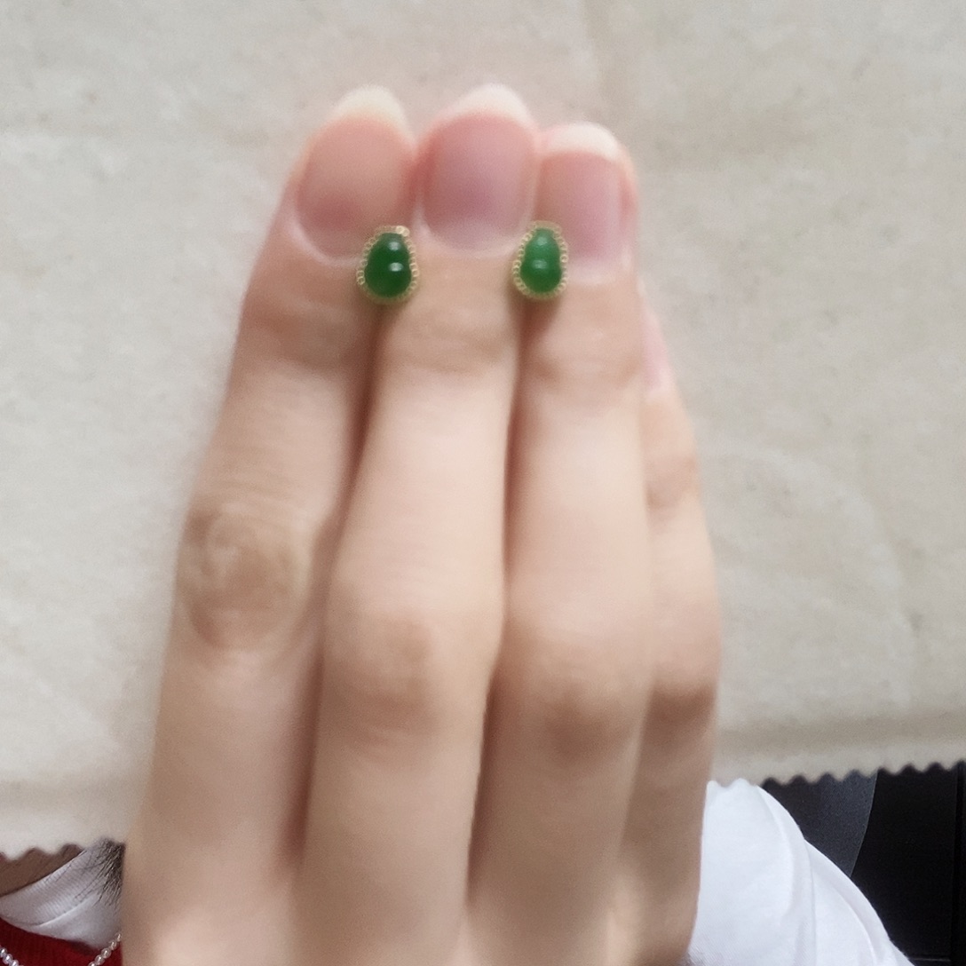 翡翠耳饰18K金镶嵌简单