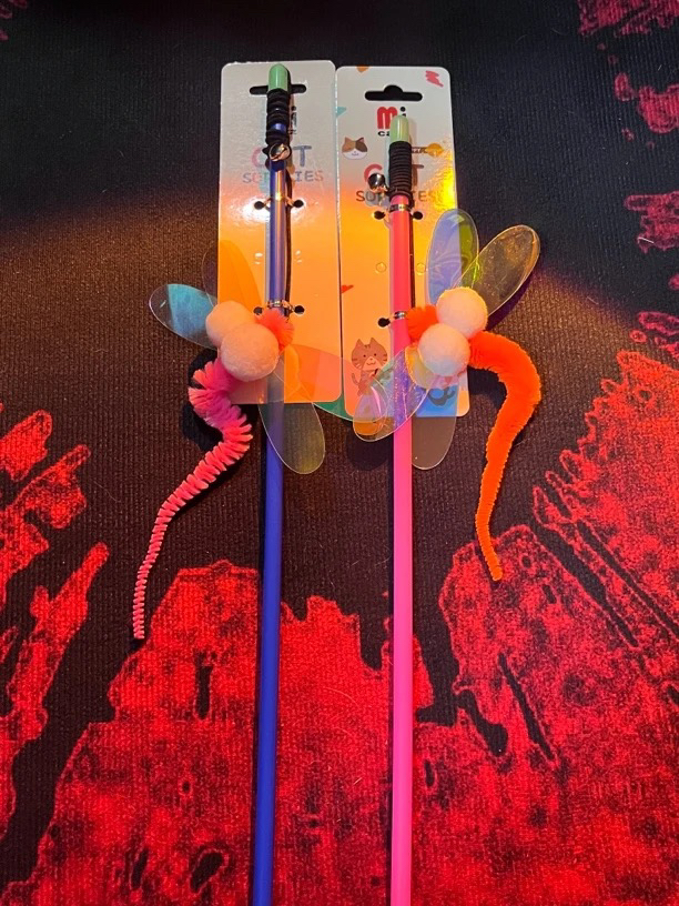 OUR TOYS蜻蜓响纸亮片长杆逗猫棒