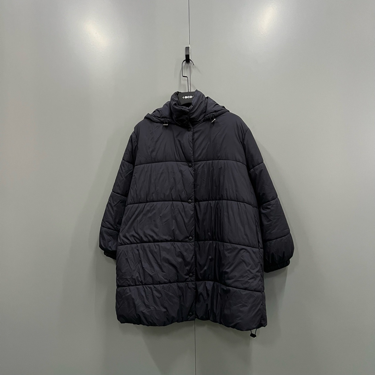 95新 Givenchy/纪梵希 jp1210 黑色连帽长款羽绒服 34码 007136