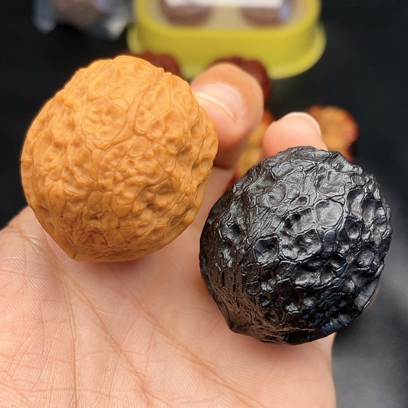 【闪购商品】把件文玩核桃39尺蛇皮元宝