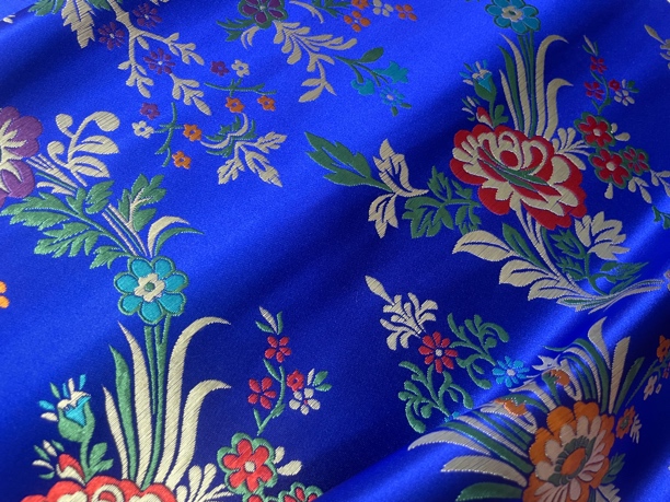 高精密提花织锦缎面料复古刺绣汉服唐装拜年服布料