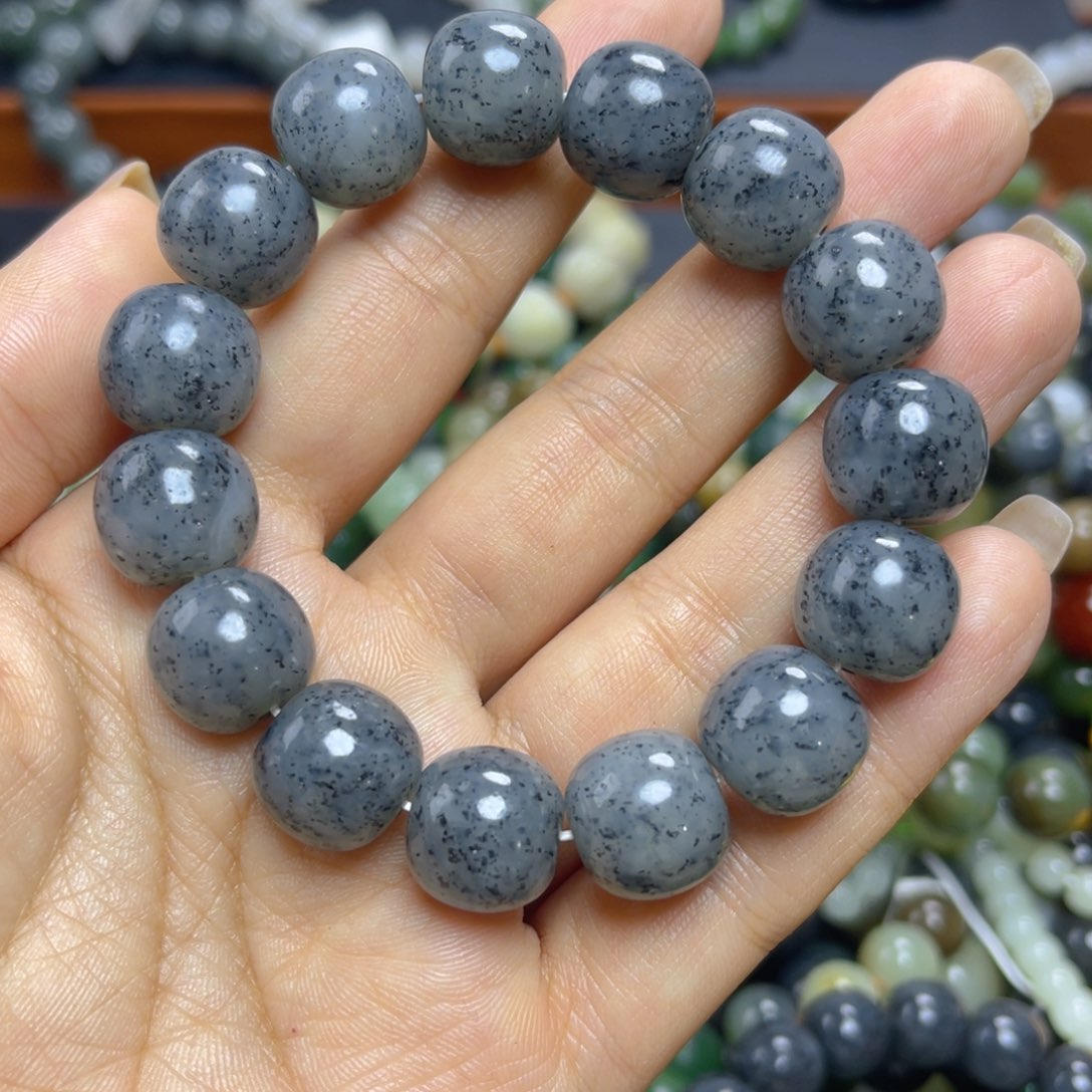 未镶嵌手链和田玉