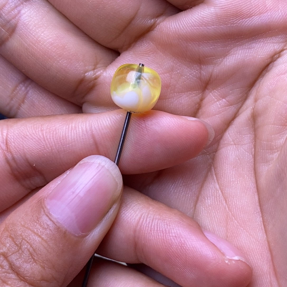 米***伦琥珀未镶嵌裸石金溶洞拉丝妖聚宝盆10.6*9.7mm