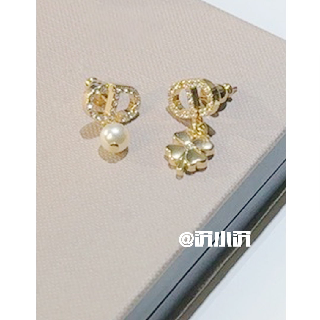 铜合金耳饰 【不对称四草猪鼻耳环D64】高版本时尚轻奢高级气质耳环