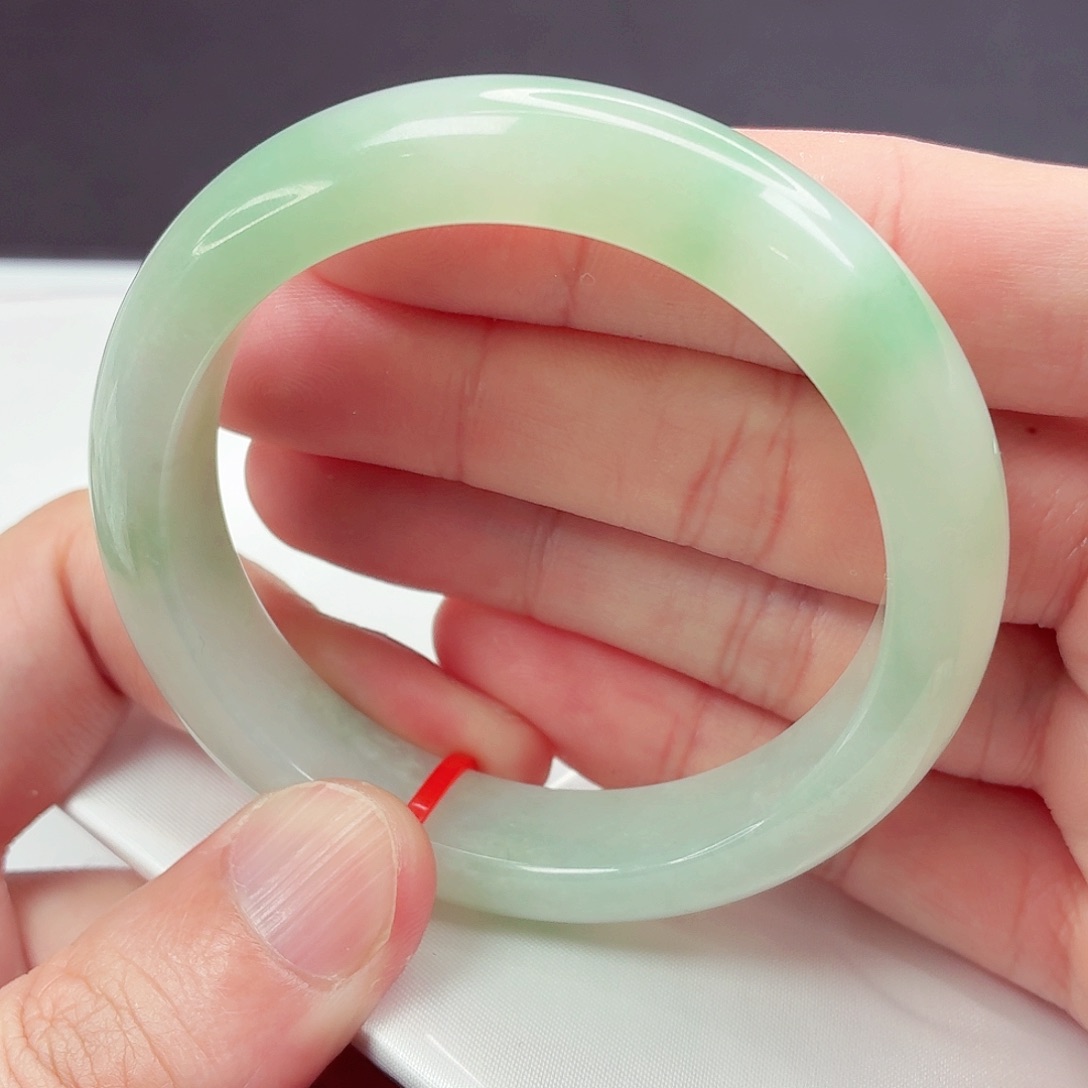 翡翠未镶嵌手镯55.5圈