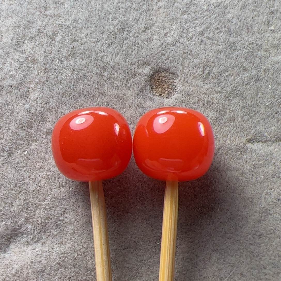 南红玛瑙9.9*9.0老型对珠未镶嵌