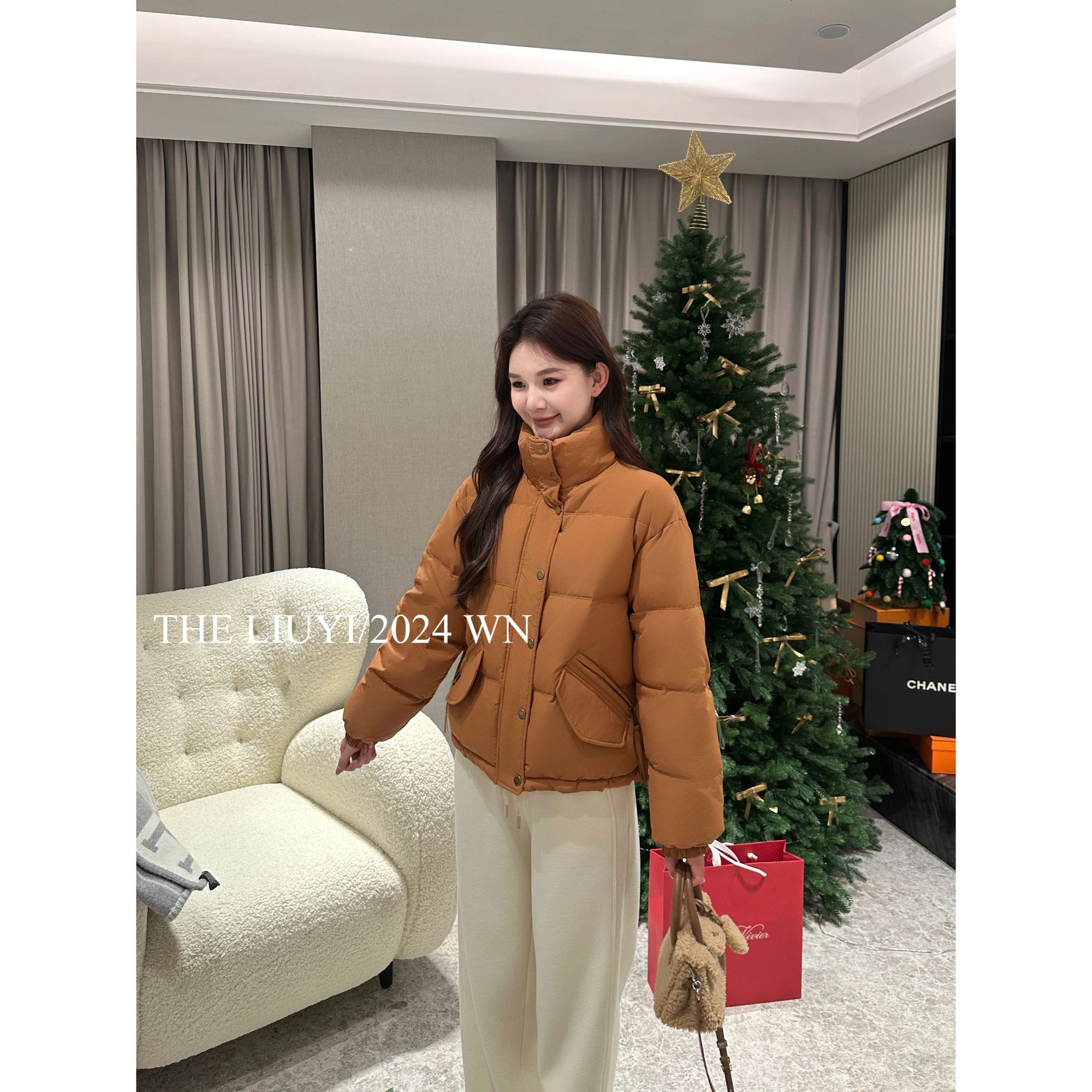 【LIUYI】90白鸭绒立领短款羽绒服外套412194