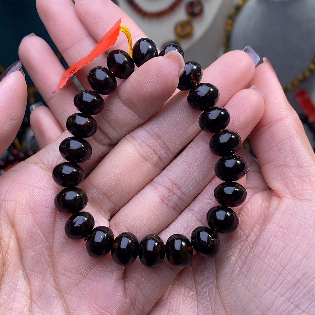 沐***泽琥珀未镶嵌手链10➕