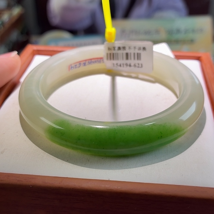 和田玉未镶嵌手镯18 56.57