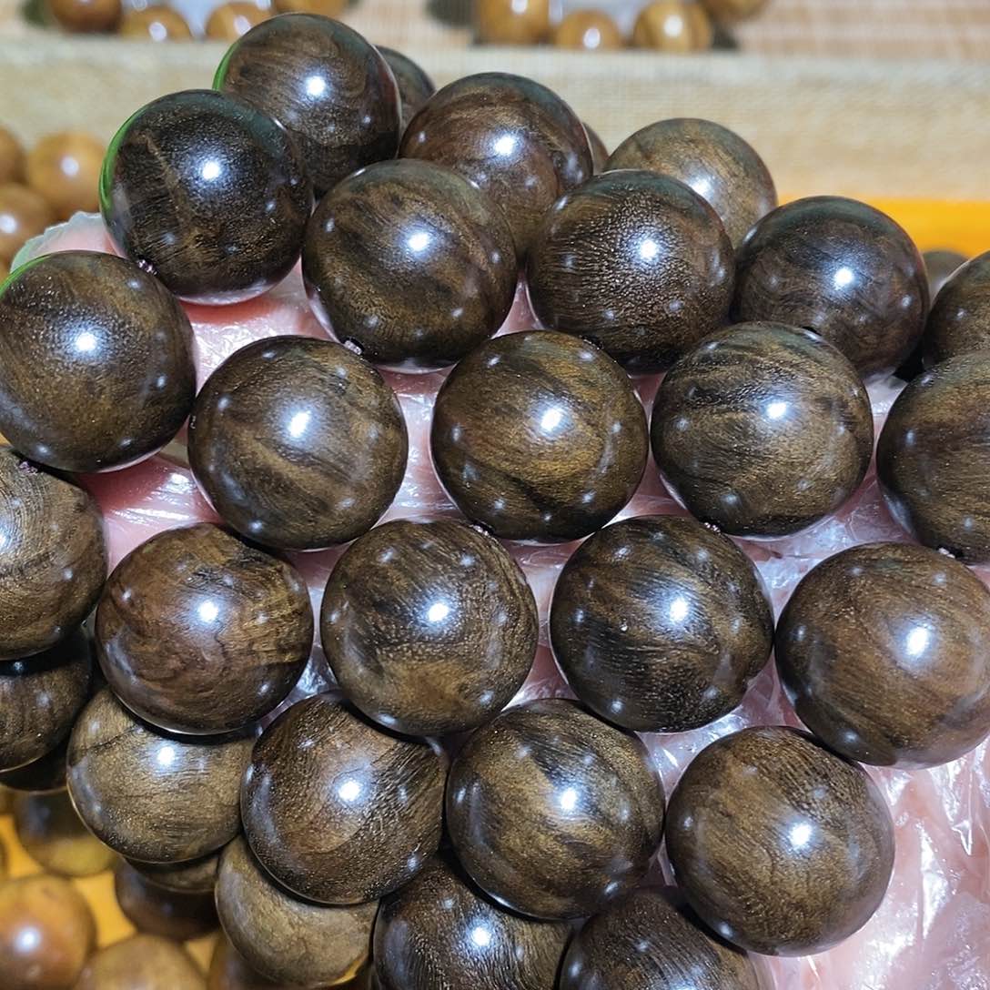 金丝楠国****)小叶2.0手串5串