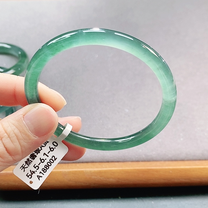 【闪购商品】翡翠手镯（圆镯）未镶嵌