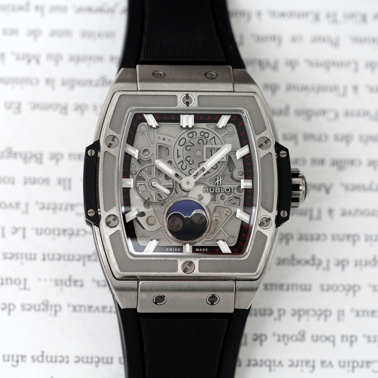 95新 Hublot/宇舶表 20年灵魂BIG BANG系列647月相酒桶男士机械表