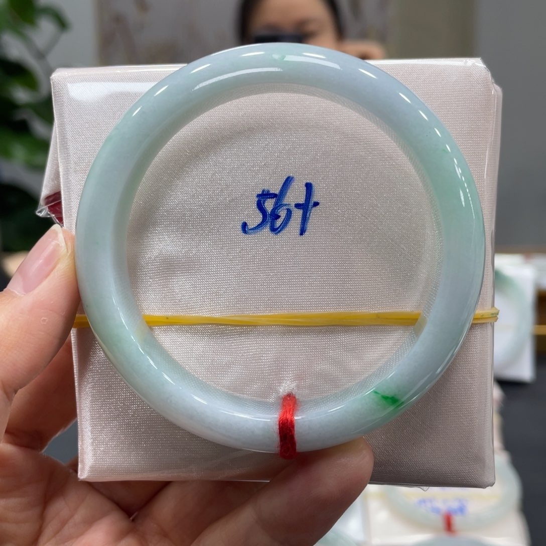 翡翠未镶嵌手镯翡翠