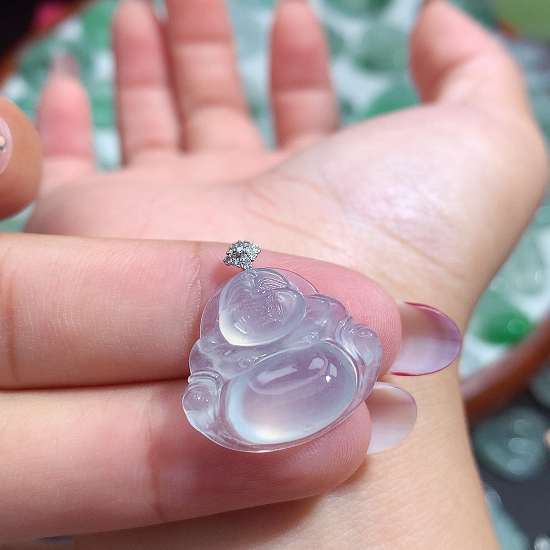 翡翠未镶嵌颈饰佛公