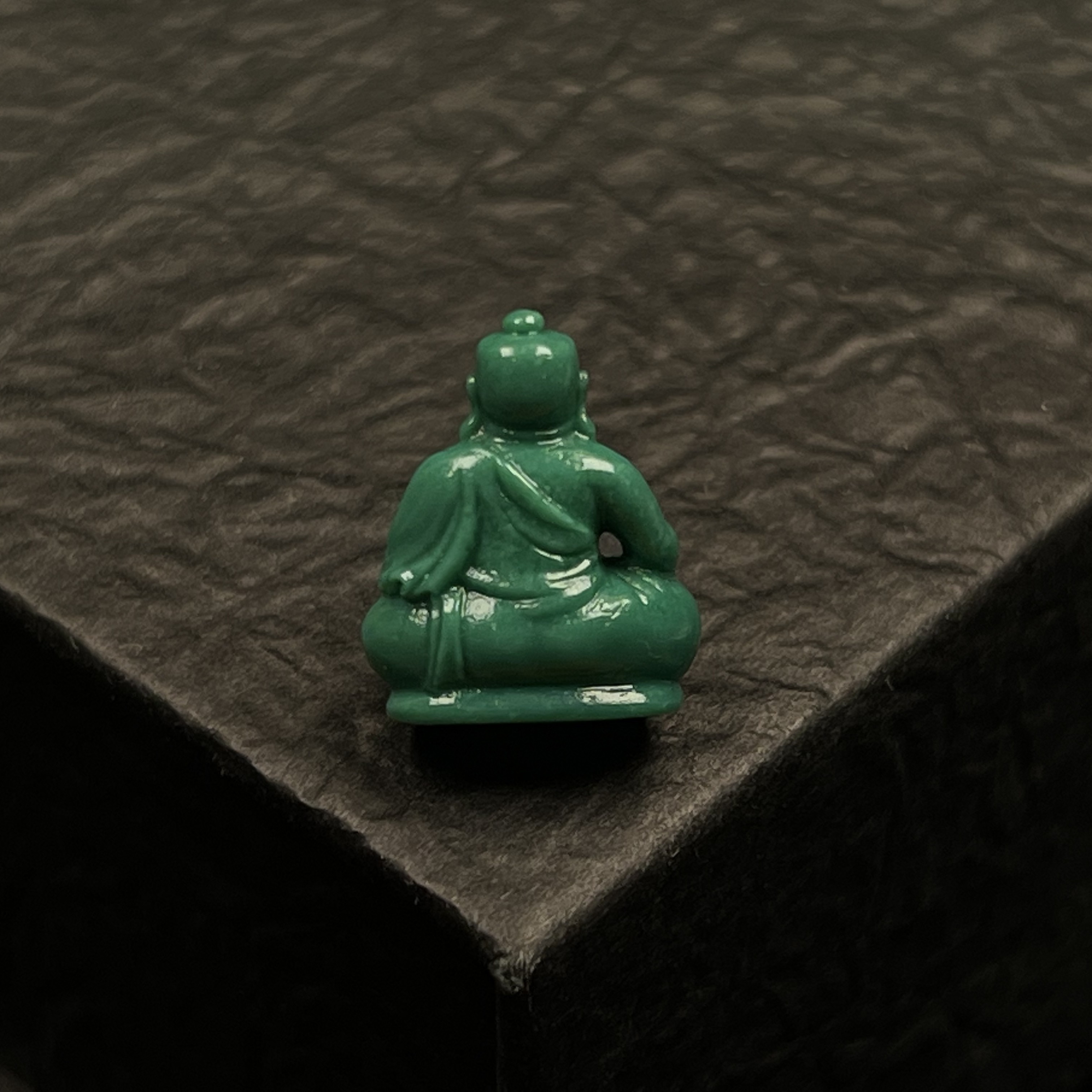 如来松石雕刻 长度13.4mm 高度16.3mm 厚度7.4mm 全品无暇