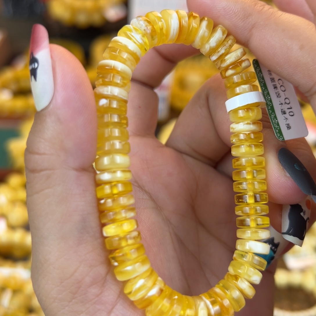 琥珀裸石未镶嵌kjjhbjjjnn